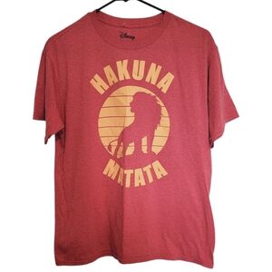 Disney Lion King Boys Red w/Yellow Hakuna Matata T-Shirt size XL